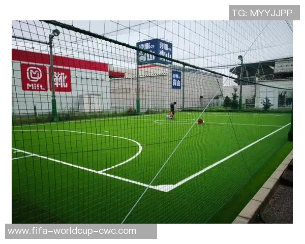 足球场上的角色与号码解析探秘各位置的战术意义与球员选择 足球场上的角色与号码解析探秘各位置的战术意义与球员选择