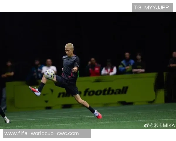 足球秀场上的精彩动作解析与技巧分享让你成为场上明星